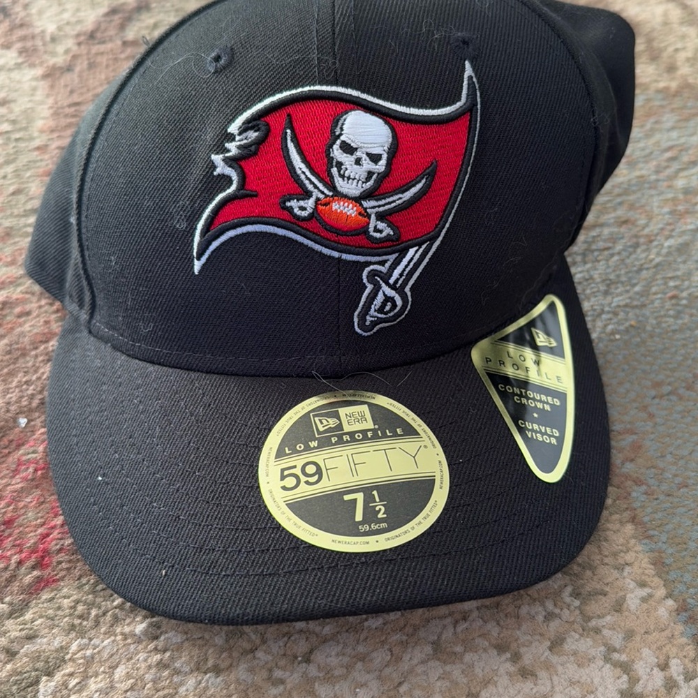 NWT Tampa buccaneers hat
